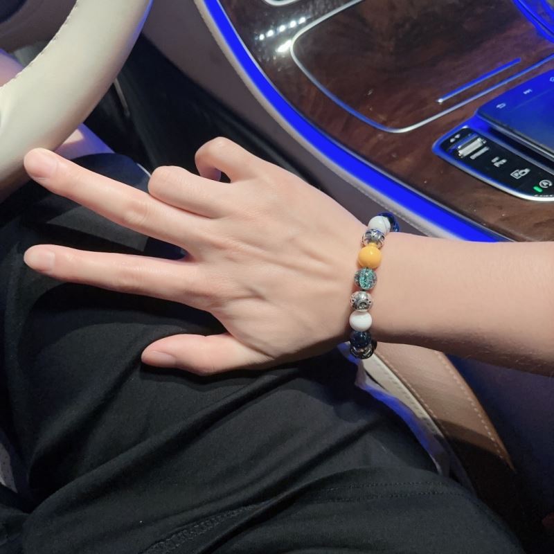 chr1st1an D10r bracelets